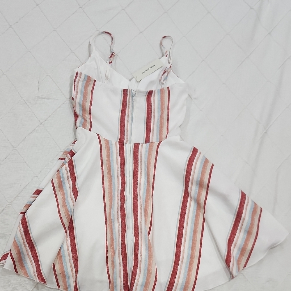Francesca's Collections Red and White Striped Kids Dress - Picture 4 of 7